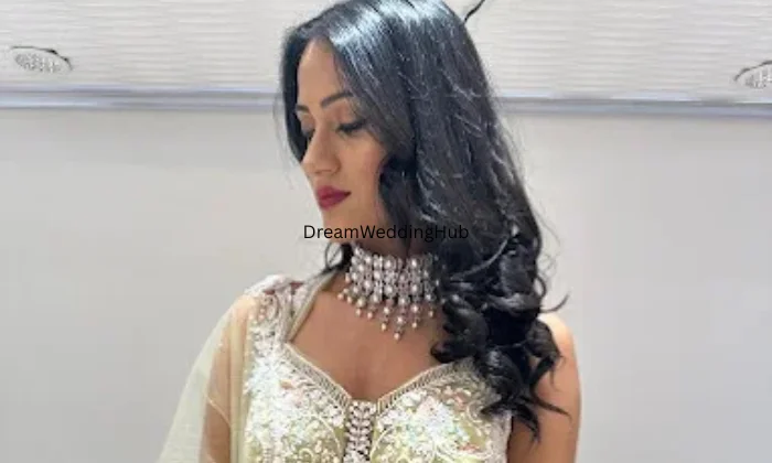 Mumal beauty parlour